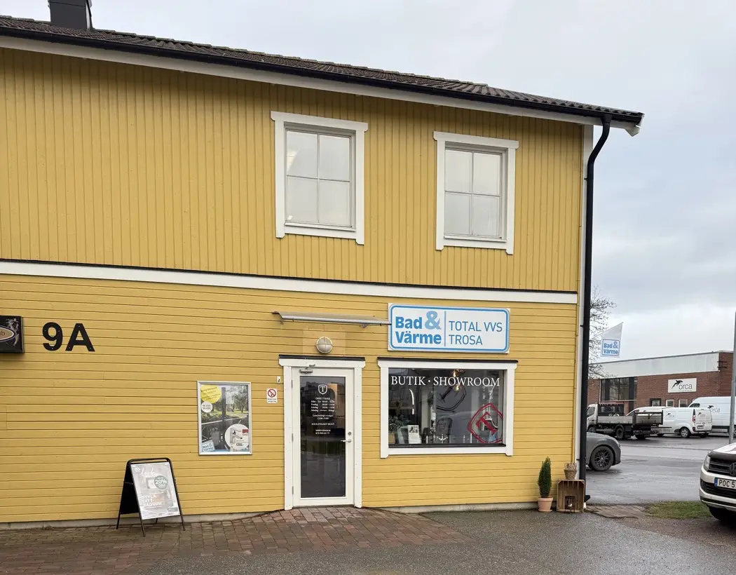 Entrén till butiken på Industrigatan 9A